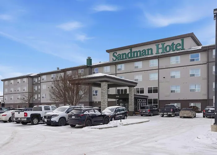 Central hotel: Sandman Hotel Saskatoon
